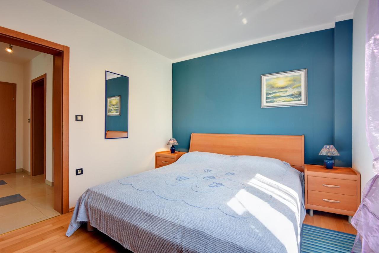 Apartments Universe Πούλα Εξωτερικό φωτογραφία