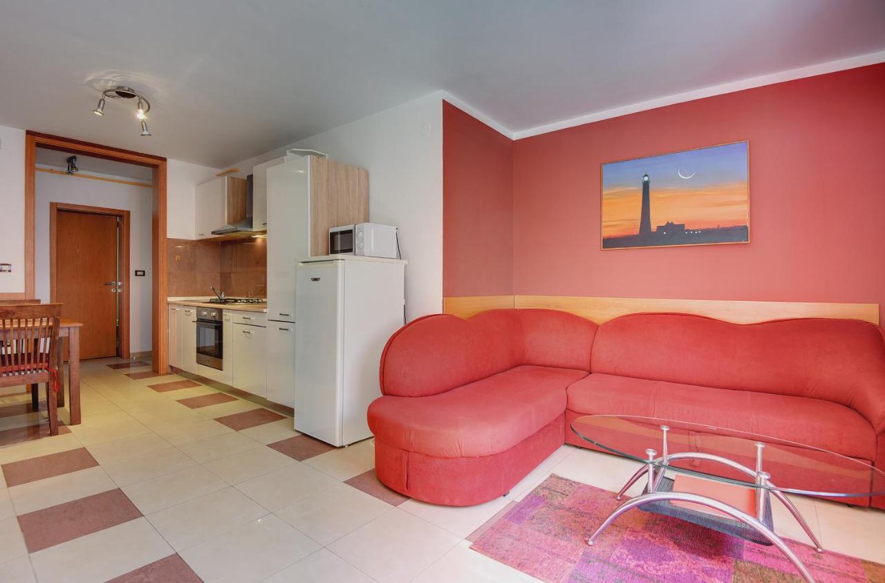 Apartments Universe Πούλα Εξωτερικό φωτογραφία