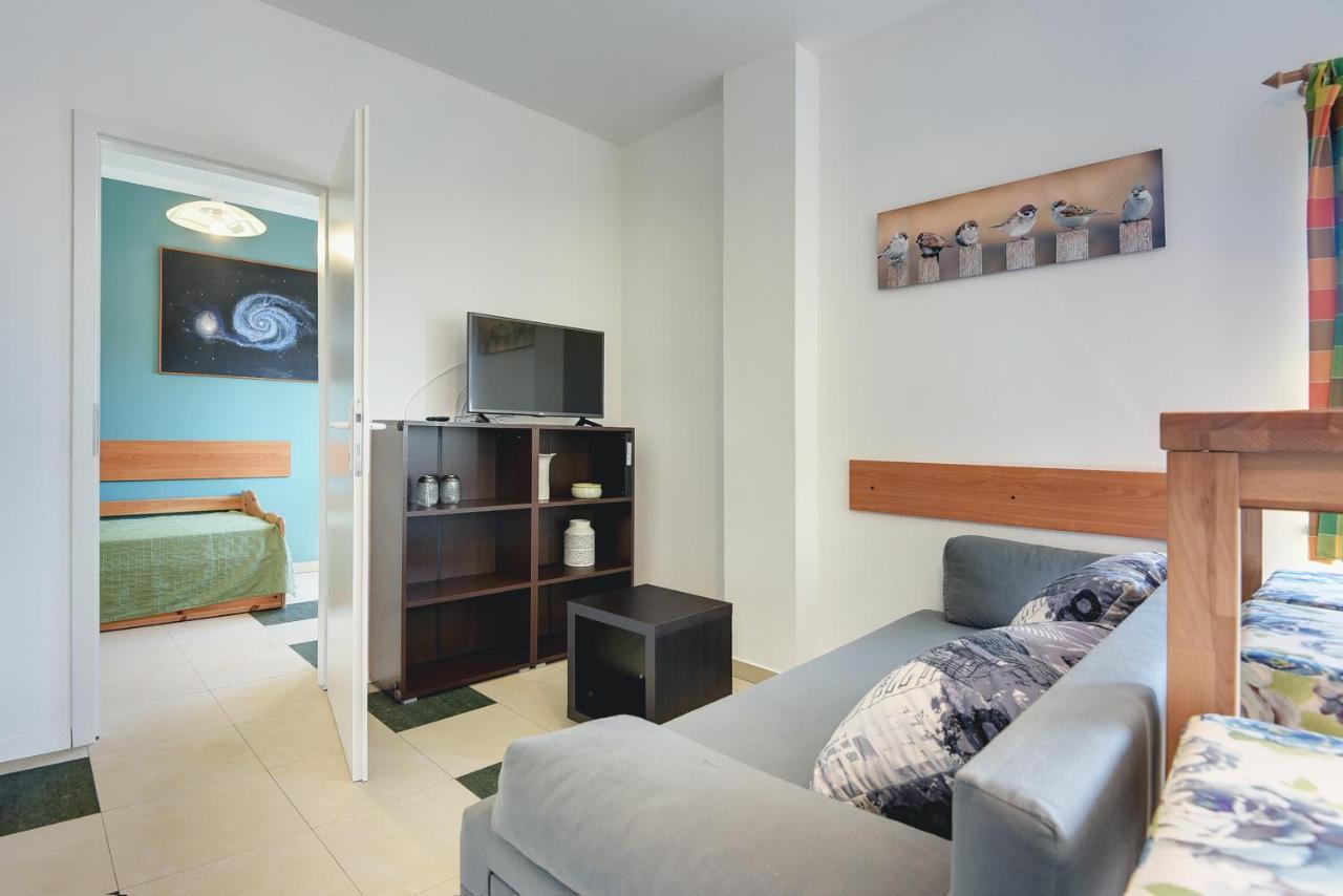 Apartments Universe Πούλα Εξωτερικό φωτογραφία