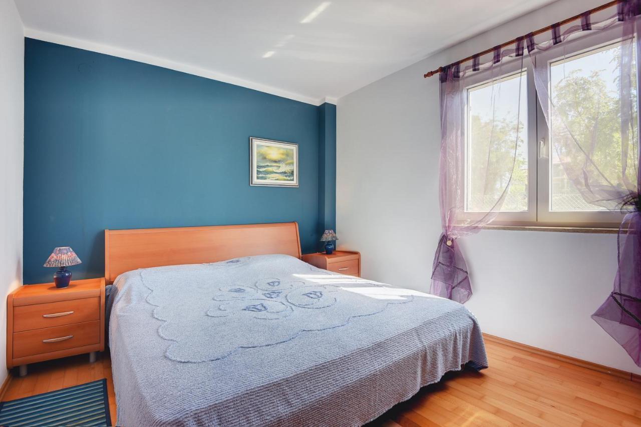 Apartments Universe Πούλα Εξωτερικό φωτογραφία
