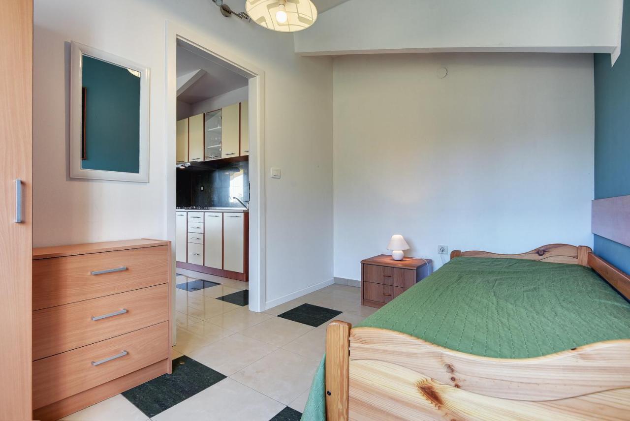 Apartments Universe Πούλα Εξωτερικό φωτογραφία